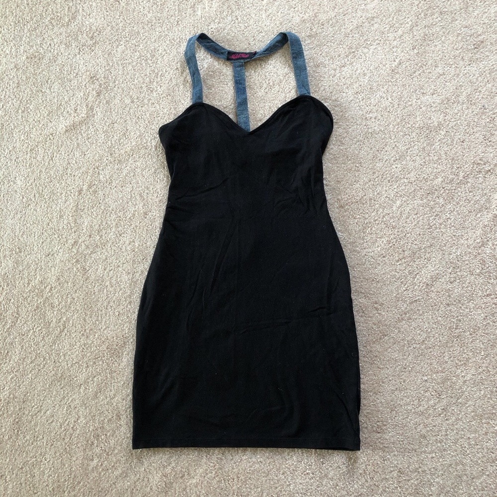 Sweetheart Neckline Strappy Dress
